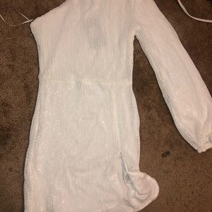🦋(2/$15) White Sparkly One Shoulder Dress